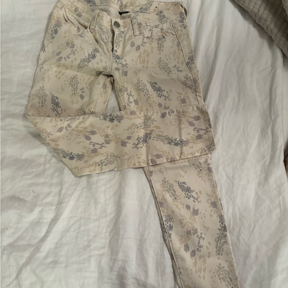 Moving - Picture 3 of 3